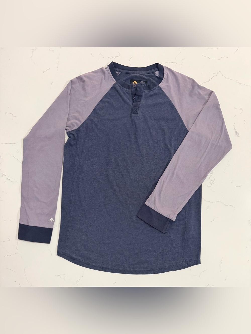 Emerica Men’s Long Sleeve Henley Shirt Medium Navy Gray Purple Raglan Skate Y2K